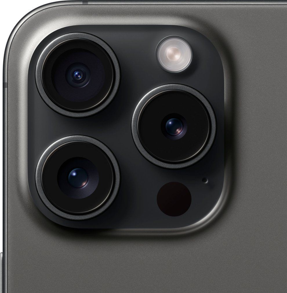 iPhone_15_Pro-Black_Titanium-4.jpg