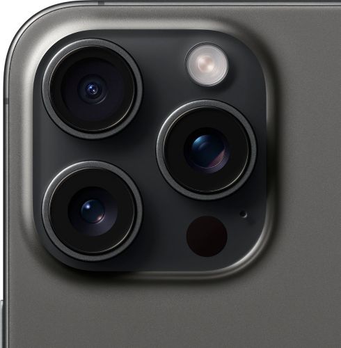 iPhone_15_Pro_Max-Black_Titanium-4.jpg